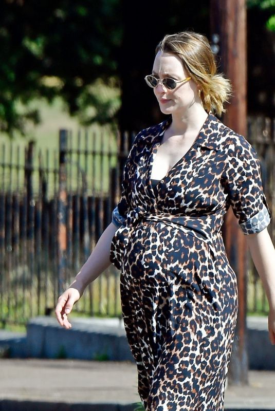 Pregnant SAOIRSE RONAN Out and About in London 08/25/2025