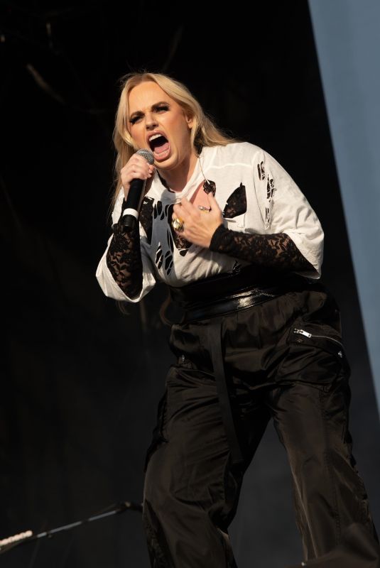 REBEL WILSON Performs at Reading Festival 08/22/2025
