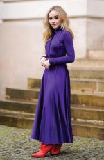 SABRINA CARPENTER - Queens of Pop Sabrina Carpenter - In Focus Sabrina 2025