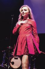 SABRINA CARPENTER - Queens of Pop Sabrina Carpenter - In Focus Sabrina 2025
