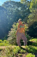 SAILOR BRINKLEY COOK - Instagram Photos 08/19/2025