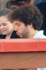 SELENA GOMEZ anf Benny Blanco Out for Dinner with Friends in Los Angeles 08/15/2025