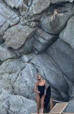 SOPHIA LUDERS - Instagram Photos 08/25/2025