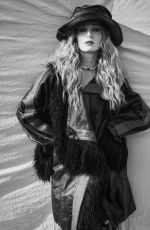 SOPHIE TURNER for Flaunt Magazine, August 2025