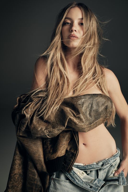 SYDNEY SWEENEY for American Eagle Campaign Fall 2025, August 2025