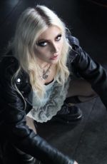 TAYLOR MOMSEN - Instagram Photos 08/19/2025