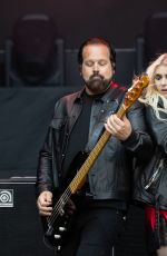 TAYLOR MOMSEN Performs at Power Up Tour at Murrayfield Stadium in Edinburgh 08/21/2025