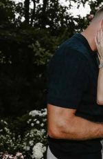 TAYLOR SWIFT - Engagement Pictures 08/26/2025