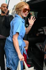 ADDISON RAE Leaves Costes Hotel on Way to Her Concert in Paris 09/02/2025