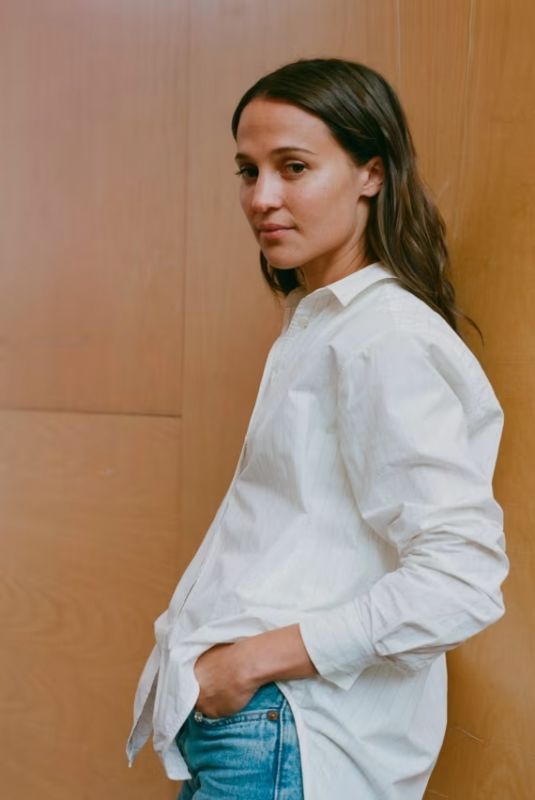 ALICIA VIKANDER for Financial Times, September 2025