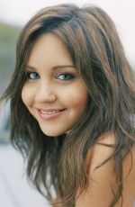 AMANDA BYNES for Ellegirl 2006