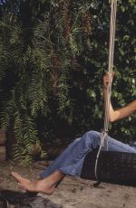 AMANDA BYNES for People Magazine 2002