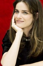 AMANDA PEET - 2012 Press Conference 11/02/2009