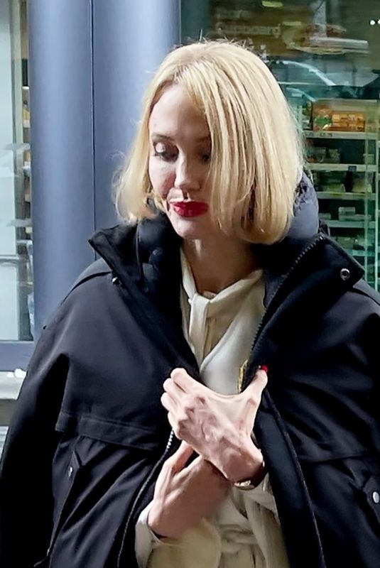 ANGELINA JOLIE Shows off Her Blonde Look on the Set 09/03/2025