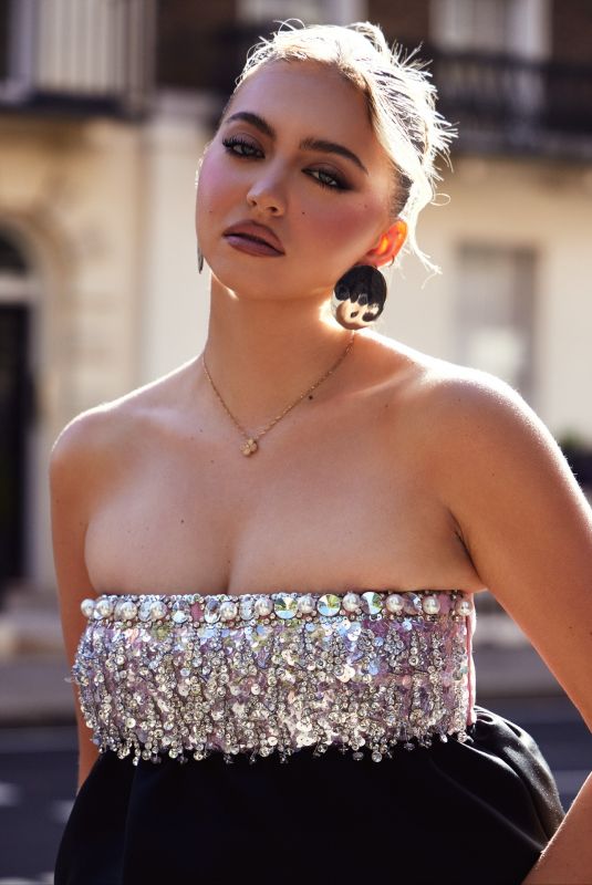 ANNABELLE HOY for Emilia Wickstead Show at London Fashion Week, September 2025