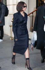 ARIANA GREENBLATT Arrives at Her Hotel at Paris Fashion Week in Paris 09/28/2025