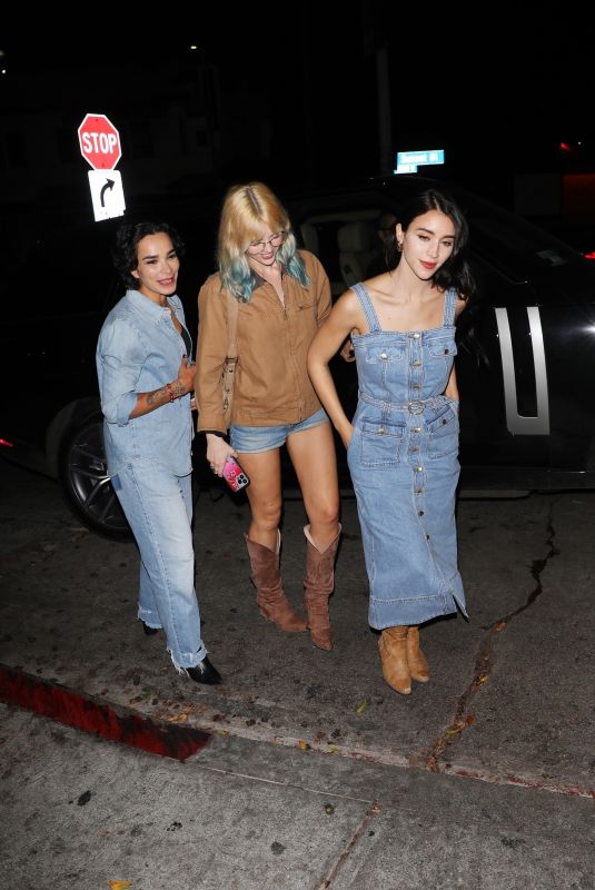 CAYLEE COWAN and Casey Affleck Night Out with friends at Chateau Marmont in West Hollywood 09/27/2025