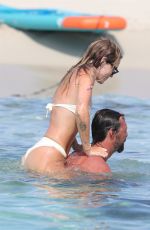 CHIARA FERRAGNI and Giovanni Tronchetti Enjoy Sunny Family Getaway in Ibiza 08/13/2025