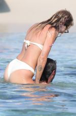 CHIARA FERRAGNI and Giovanni Tronchetti Enjoy Sunny Family Getaway in Ibiza 08/13/2025