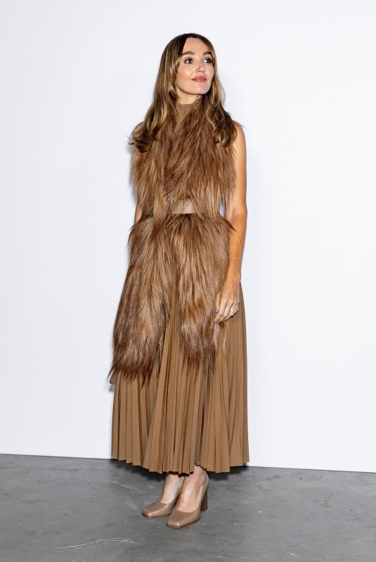 CHLOE FINEMAN at Michael Kors Fashion Show at NYFW in New York City 09/11/2025