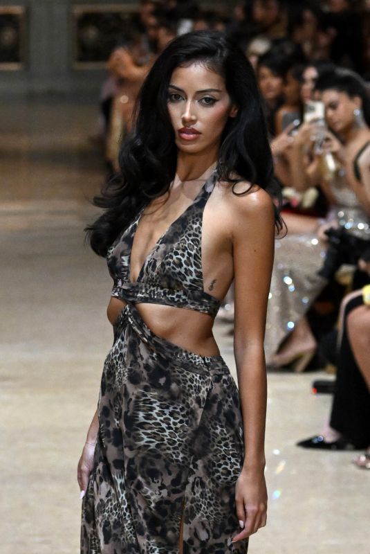 CINDY KIMBERLY at Oh Polly Fashion Show in New York 09/10/2025