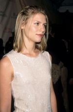 CLAIRE DANDES at VH1 Fashion Awards 15/05/1999