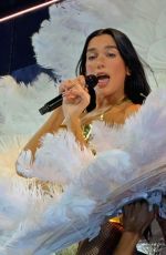 DUA LIPA Performs on Her Radical Optimism Tour at United Center in Chicago 09/06/2025