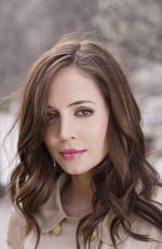 ELIZA DUSHKU for USA Today 2009