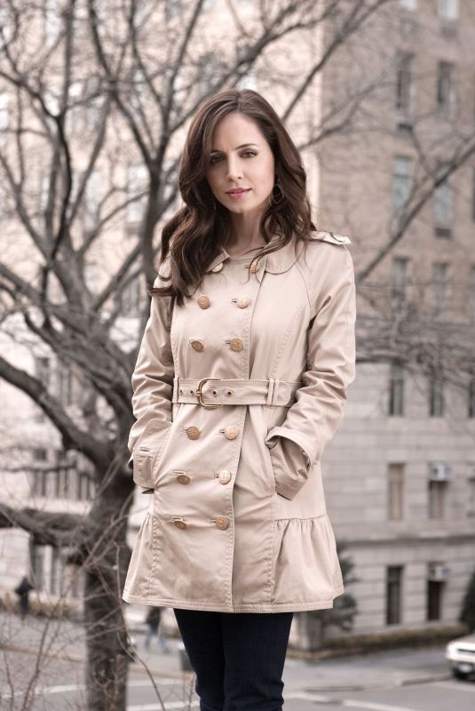 ELIZA DUSHKU for USA Today 2009