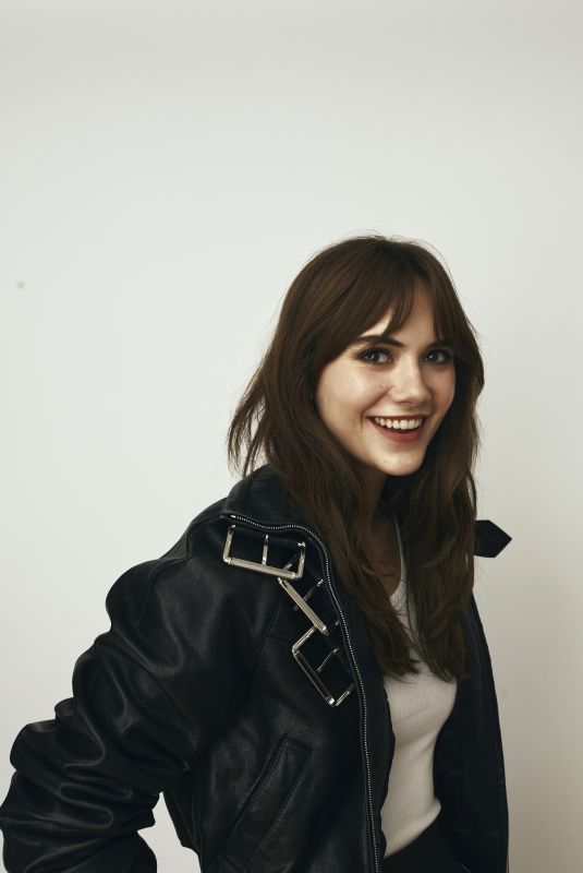 EMILIA JONES - Deadline TIFF Portrait Studio, September 2025