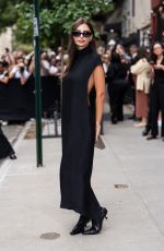EMILY RATAJKOWSKI Arrives at Calvin Klein Fashion Show at NYFW in New York City 09/12/2025