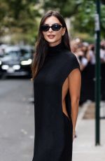 EMILY RATAJKOWSKI Arrives at Calvin Klein Fashion Show at NYFW in New York City 09/12/2025