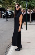 EMILY RATAJKOWSKI Arrives at Calvin Klein Fashion Show at NYFW in New York City 09/12/2025