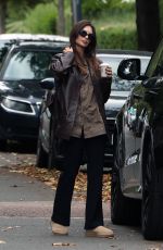 EMILY RATAJKOWSKI Out for Coffee on a Stroll Around Notting Hill in London 09/18/2025
