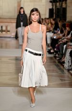 EMILY RATAJKOWSKI Walks Runway at Tory Burch Fashion Show at NYFW in New York 09/15/2025