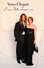 EMMA nad JULIA ROBERTS at Jacquemus Veuve Clicquot Event 09/09/2025