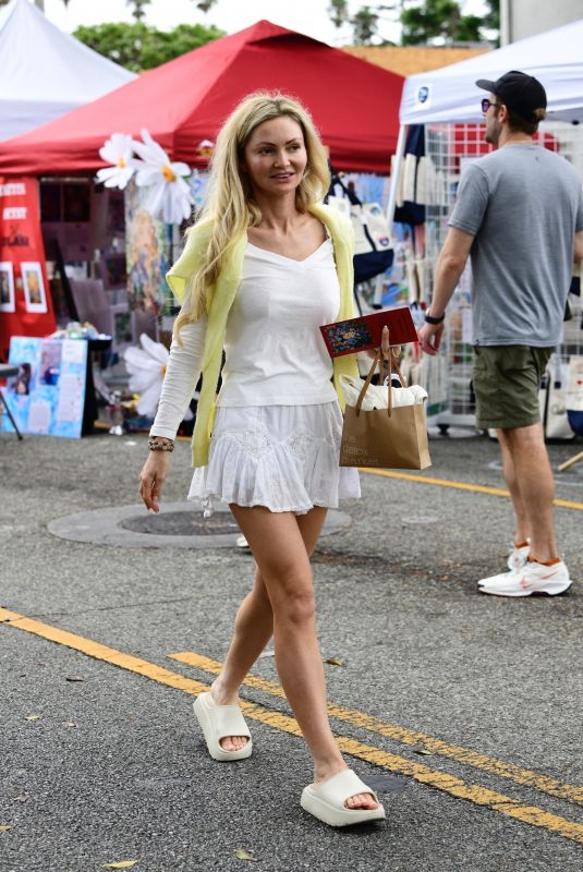 GIA SKOVA Out at Montana Avenue Art Walk in Santa Monica 09/27/2025