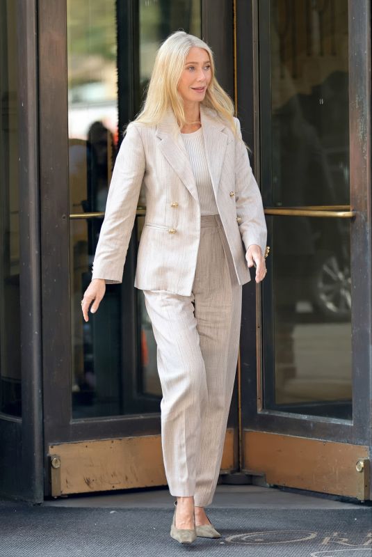 GWYNETH PALTROW Filming a Commercial in New York City 09/09/2025