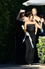 HAILEE STEINFELD at a Friend