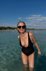 HEATHER GRAHAM - Instagram Photos 09/19/2025