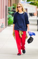 JENNIFER LAWRENCE Heading to a Gym in Los Angeles 09/22/2025