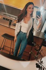 JESSICA LOWNDES - Instagram Photos 09/19/2025