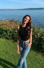 JESSICA LOWNDES - Instagram Photos 09/19/2025