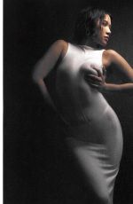 JULIA KELLY at a Photoshoot, September 2025