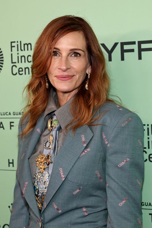 JULIA ROBERTS at After The Hunt Premiere at 63rd New York Film Festival 09/26/2025