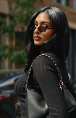 KAAVIYA SAMBASIVAM - Instagram Photos and Video 09/16/2025