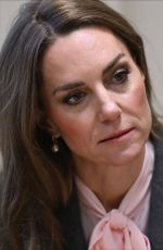 KATE MIDDLETON at Farnborough Road Infant and Junior School at Birkdale & Chruchtown Primary School in Southport 09/23/2025
