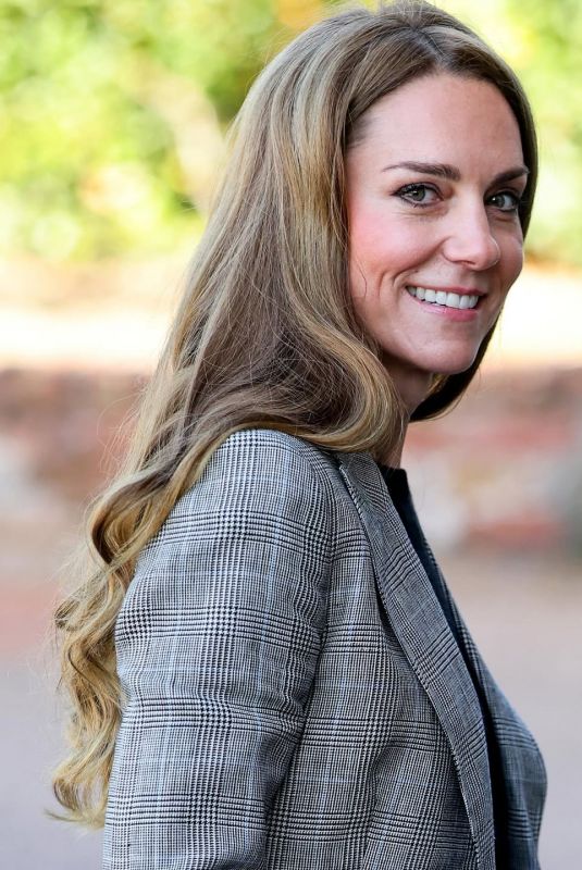 KATE MIDDLETON at Sudbury Silk Mills, Suffolk & Marina Mill in Cuxton 09/11/2025