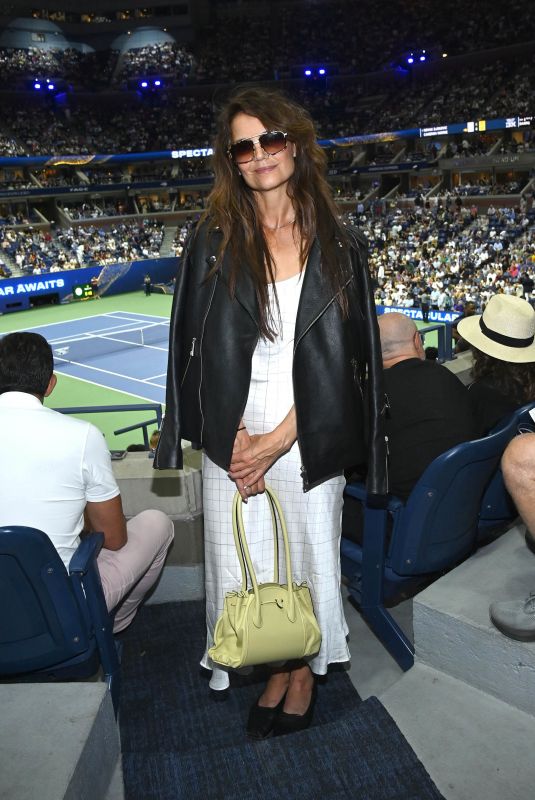 KATIE HOLMES at Novak Djokovic vs. Cameron Norris Game at US Open 2025 in New York City 08/29/2025