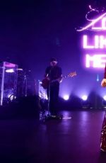 KELSEA BALLERINI Performes at The Riviera Theatre in Chicago 09/26/2025